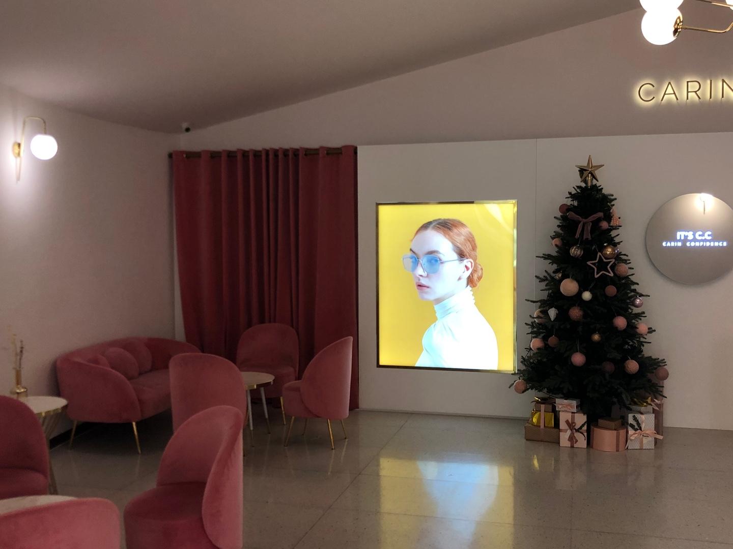 係眼鏡鋪同時又係一間咖啡廳？弘大「CARIN LOUNGE」探訪記，超靚打卡風格但...甜品令人差強人意